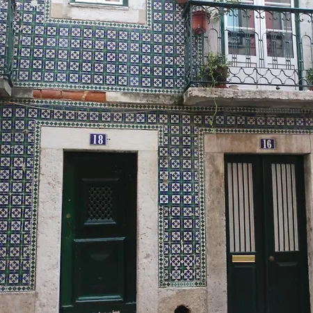 Mansarda No Coracao Do Bairro Alto * Lisbona